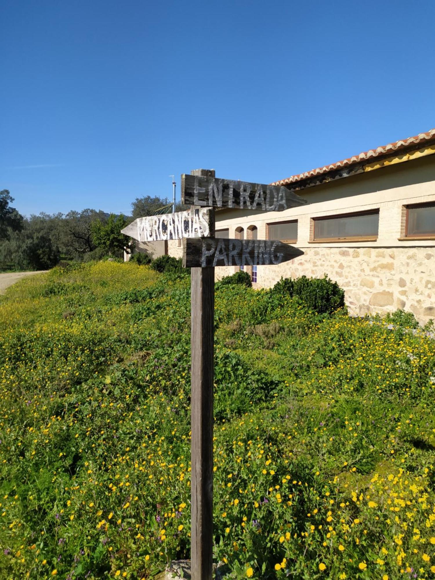 Finca Las Gamitas Almoharin Exterior foto